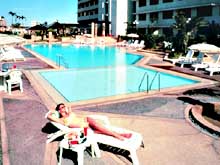 ����� � New World Renaissance Hotel Makati City. �������
