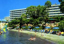����� �� �������� �����, ����� Apollonia Beach