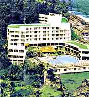 ����������� �������. �.���. ����� Berjaya Mahe Beach Resort